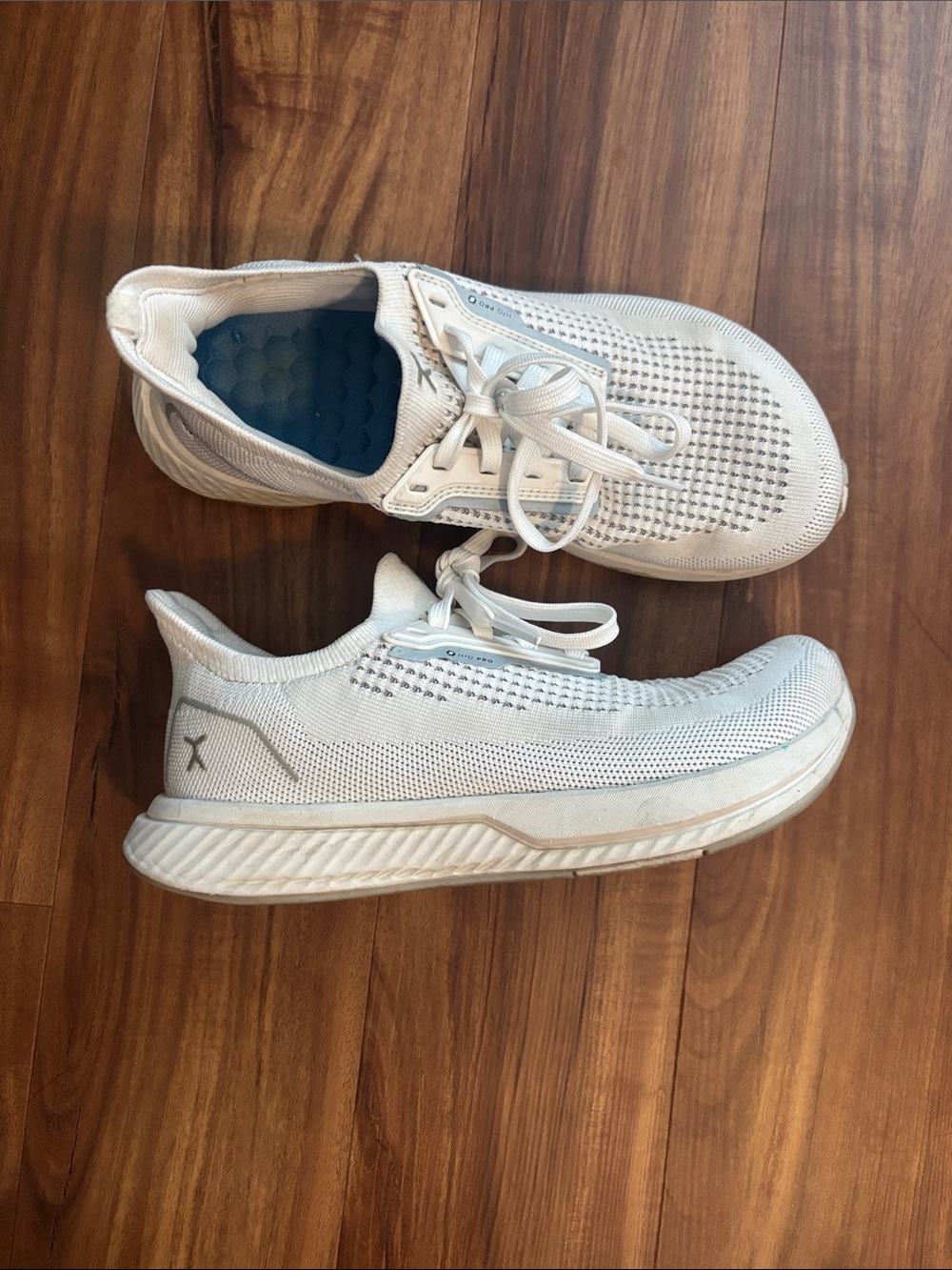 Women’s White Flux Footwear Adapt Runner